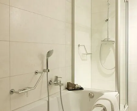 Der Valk Den Haag - Otel Voorschoten